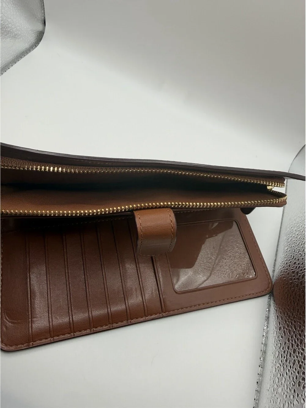 Coach Leather Wallet Brown Leather With Zipper And Gold Logo
